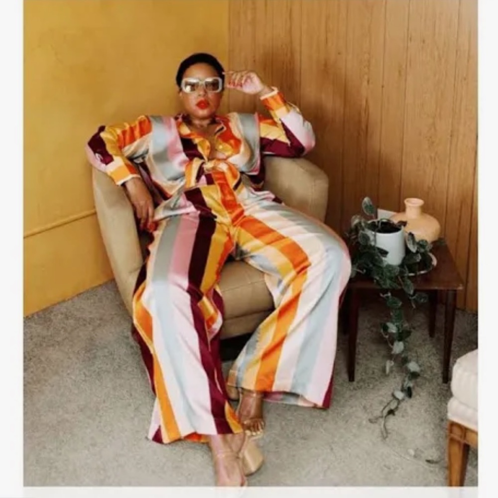 Fe Noel x Target top size small